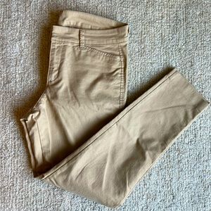 Old Navy | Pixie Khakis, Sz. 4